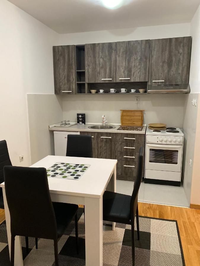 Family Home Nis , Free Parking מראה חיצוני תמונה